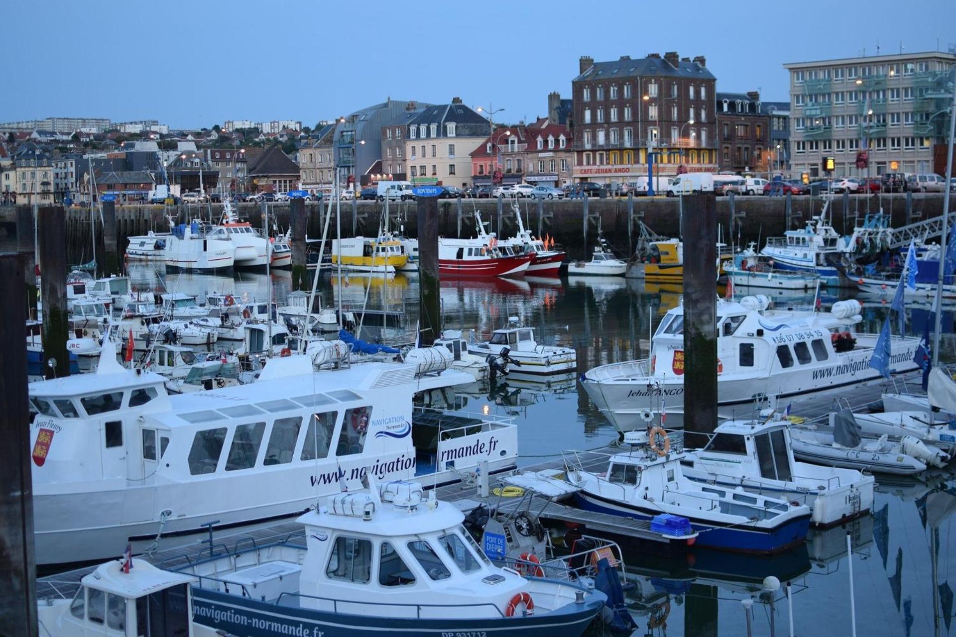 Le Nid Dieppois - Sur Les Quais De Dieppe, Entre Port & Plage Luaran gambar